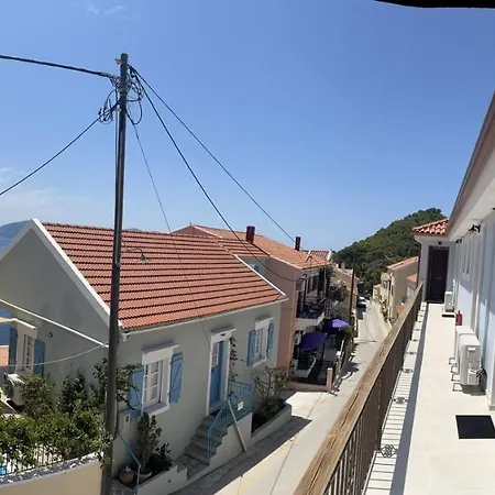 Vassilis Retreat Asos