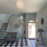 Konukevi Vassilis Retreat 3*