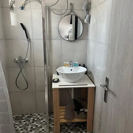 Vassilis Retreat 3*
