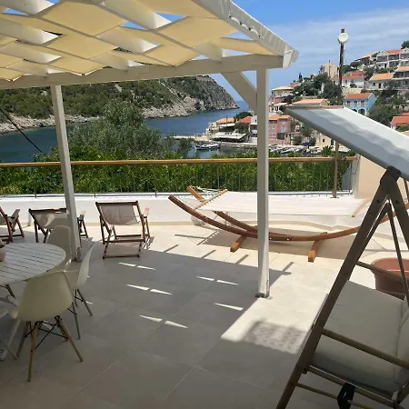 Vassilis Retreat 3*