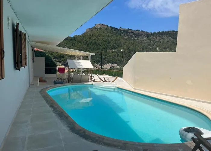 Vassilis Retreat 3* Asos